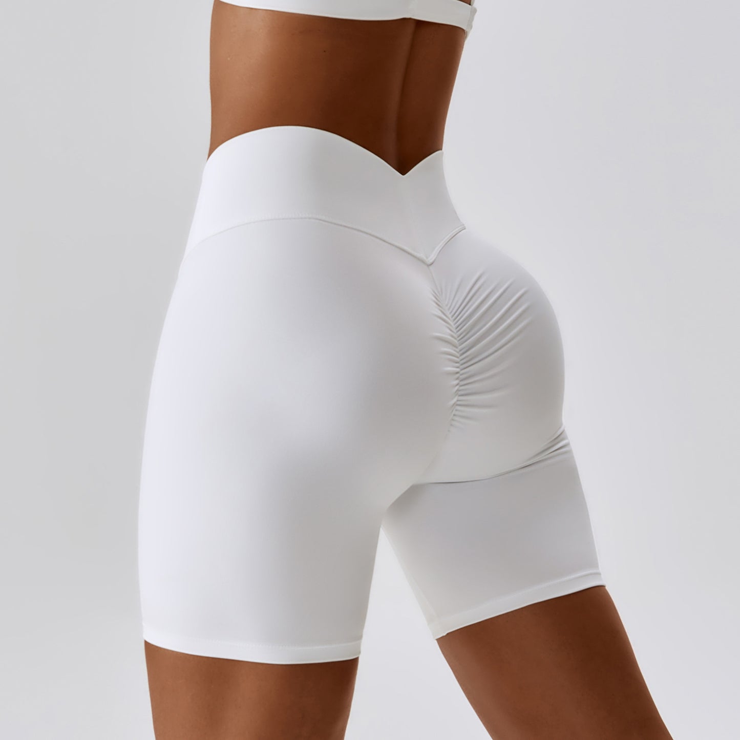 European And American Naked Tight Yoga Shorts Women's High Waist Hip-lifting Fitness Pants Running Tight Sports Shorts 8233