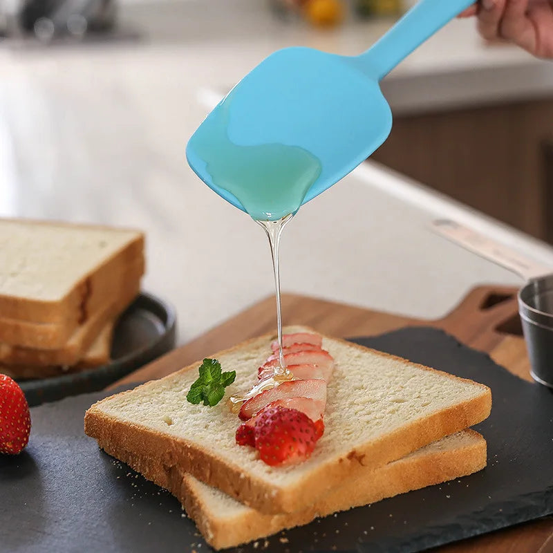 21cm silicone spatula Cream spatula High temperature resistant