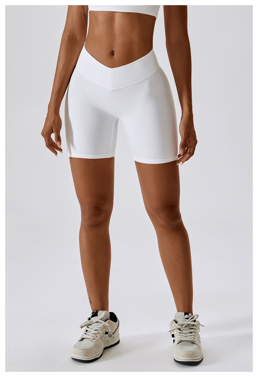 European And American Naked Tight Yoga Shorts Women's High Waist Hip-lifting Fitness Pants Running Tight Sports Shorts 8233