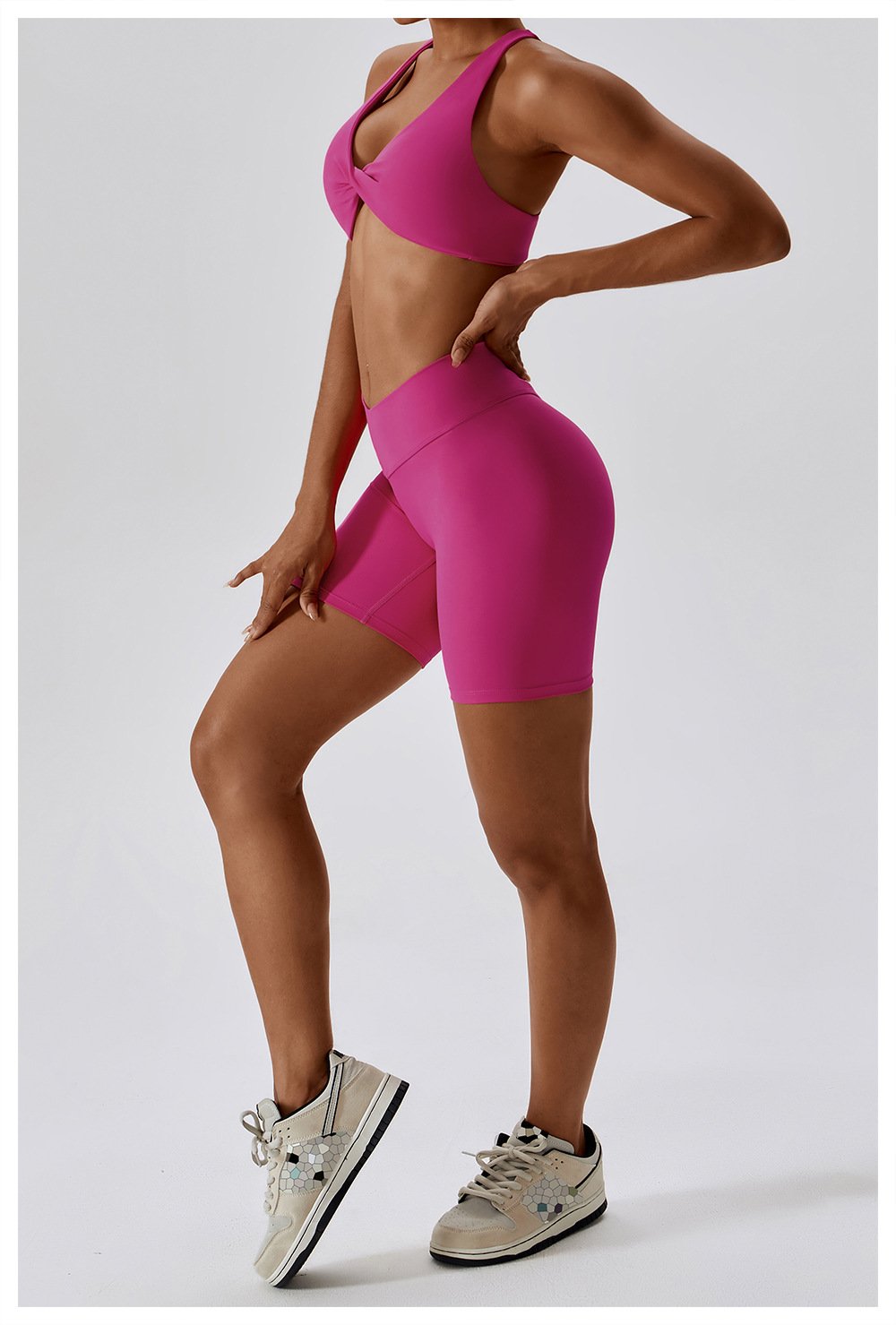 European And American Naked Tight Yoga Shorts Women's High Waist Hip-lifting Fitness Pants Running Tight Sports Shorts 8233