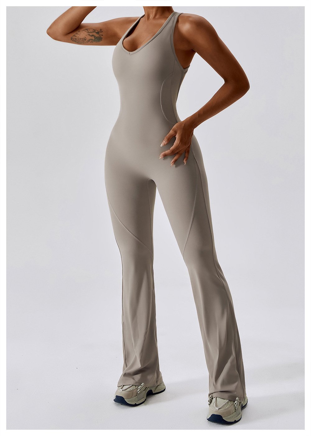 European And American Quick-drying Tight-fitting Yoga Suit Dance Sports Fitness Suit Hip-lifting And Abdominal-tightening Micro-hora Lianhe Yoga Suit 8117