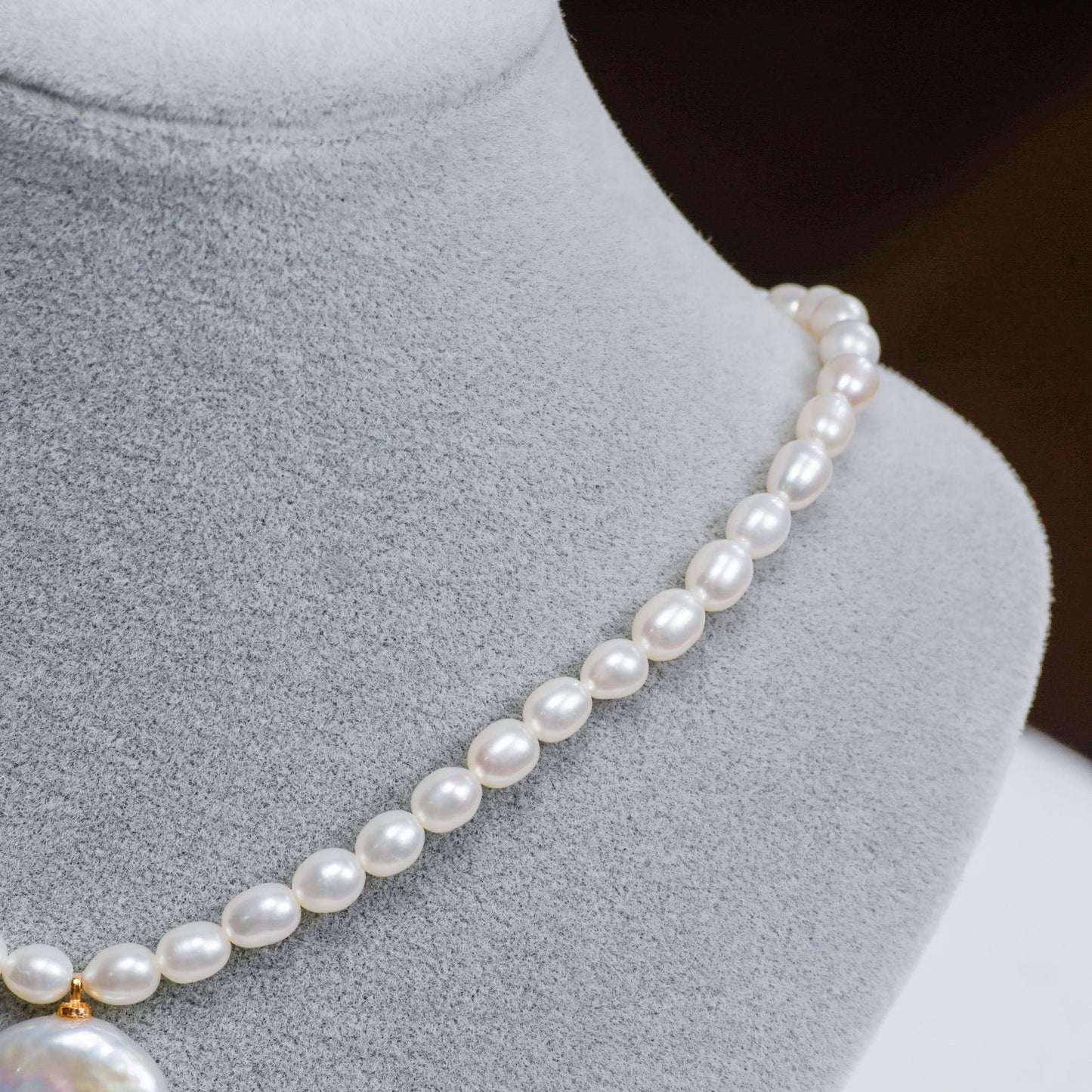 Freshwater Pearl Button Beads Necklace