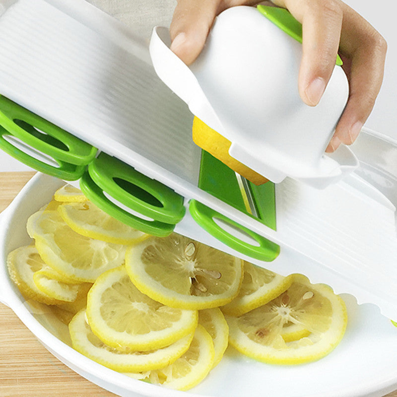 Multifunctional vegetable cutter