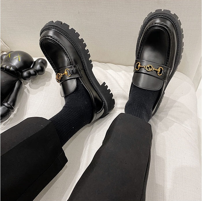 Spring New Style British Style Men''S Lazy Foot Set Thick Soled Shoes Metal Decoration Hairstylist Youth Muffin Shoes Fashion