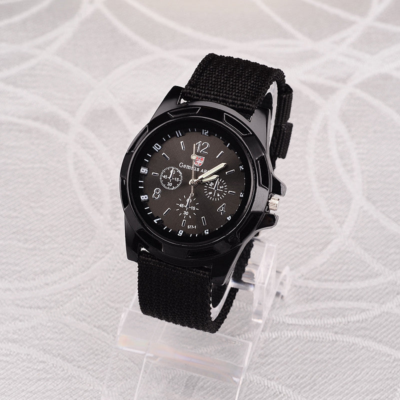 New Men'S Nylon Strap Watch Men'S Casual Fashion Trend Sports Three-Eye Three-Hand Quartz Watch