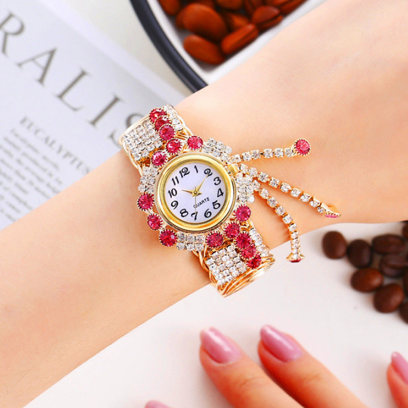 New Fashion Ladies' Digital Small Dial Alloy Fashion Watch