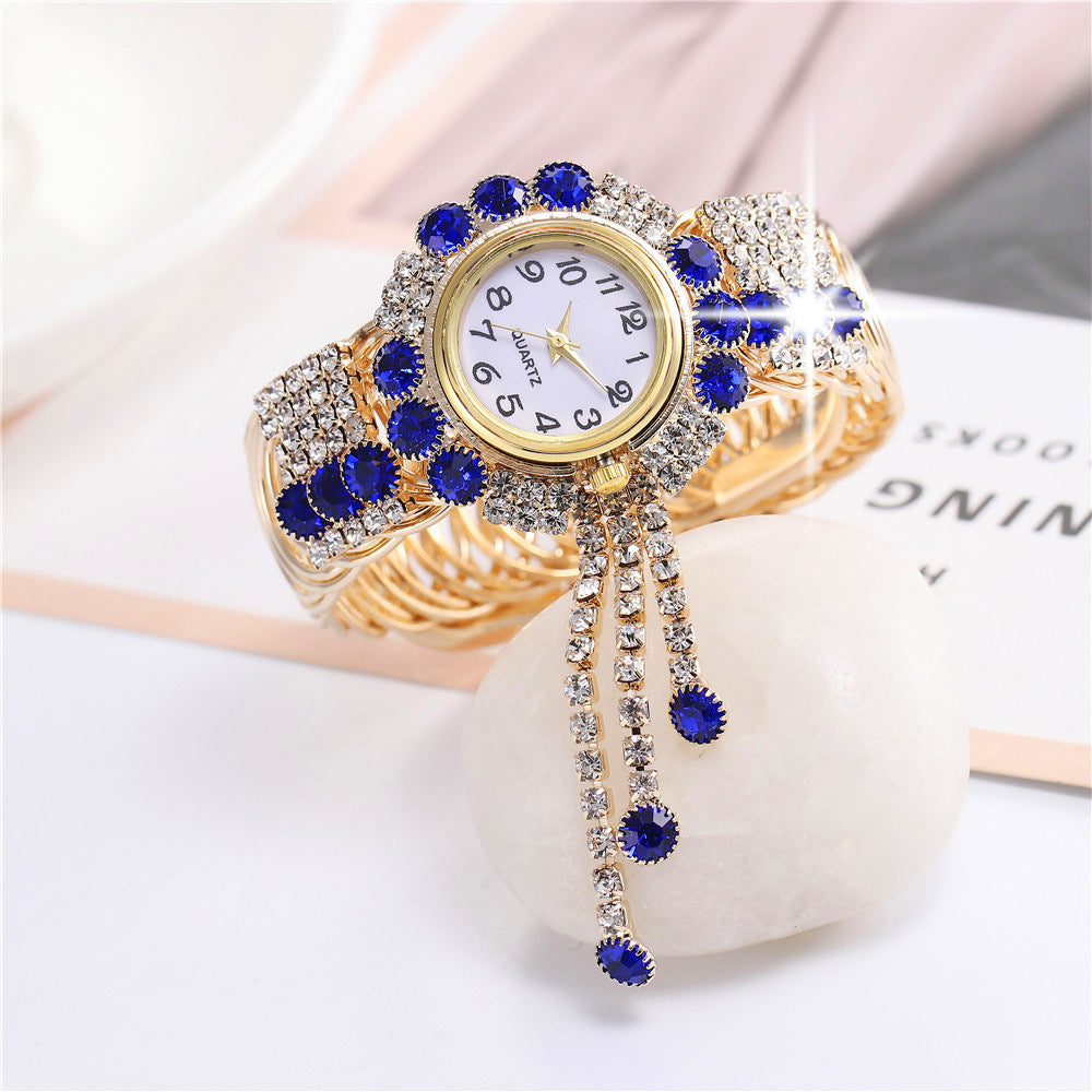 New Fashion Ladies' Digital Small Dial Alloy Fashion Watch