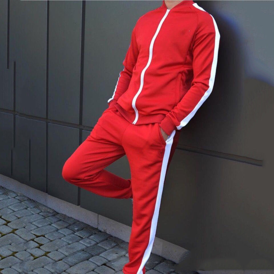 Two-piece sports and leisure set