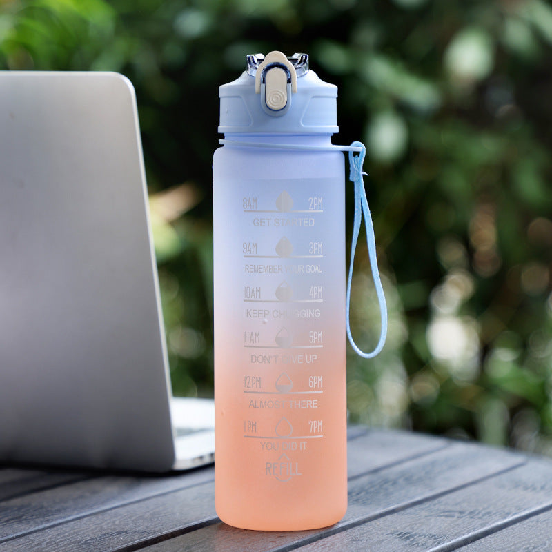 Large Capacity Sports Plastic Scale Water Bottle Portable Sports Bottle Portable Drinking Cup With Straw