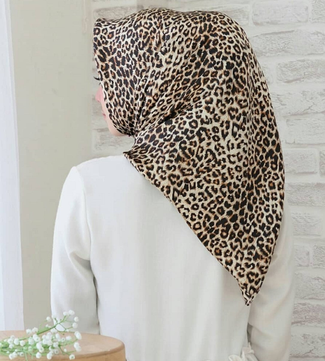Big Square Scarf Fashion Simulation Silk Scarf