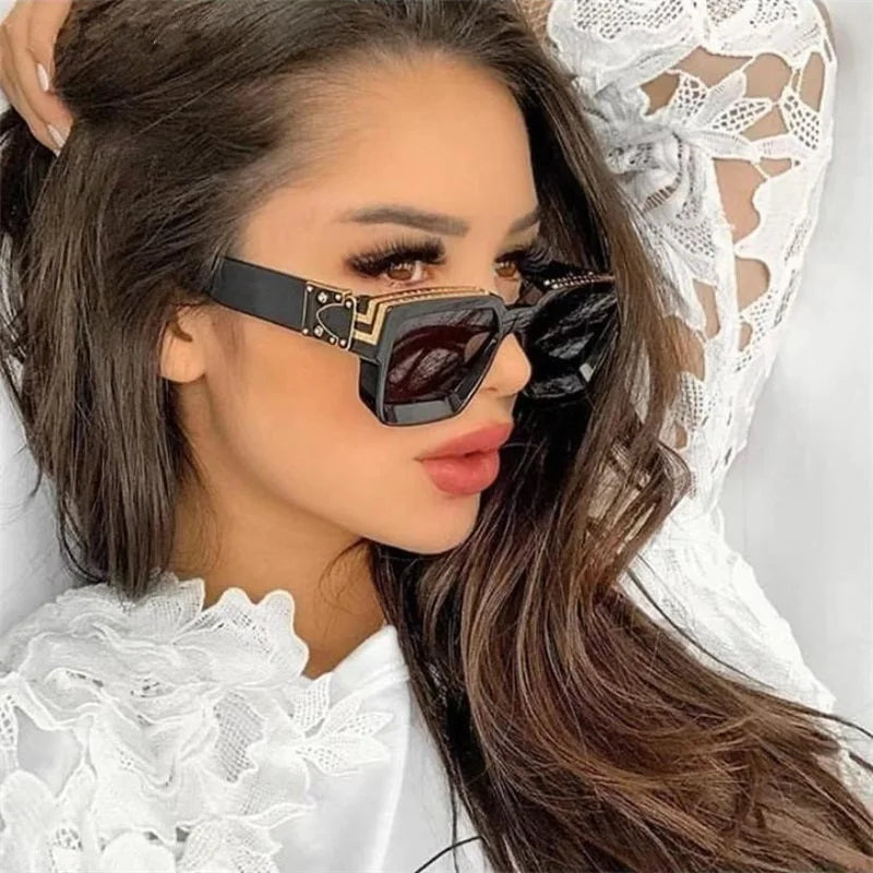 Luxury Square Sunglasses Woman Brand Designer Mirror Travel Sun