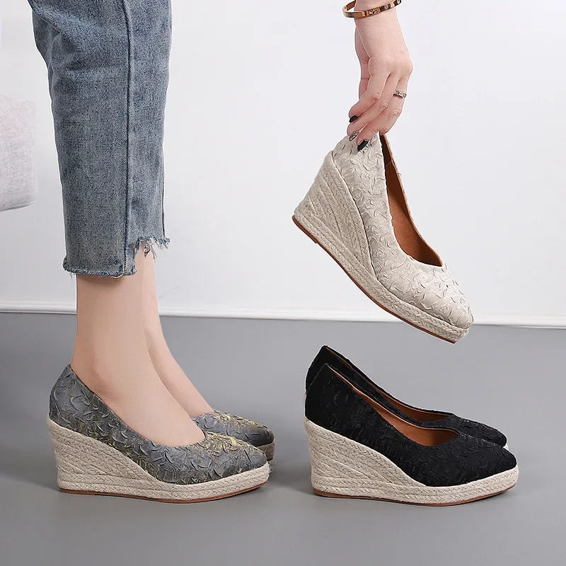 New Pointed Shallow Mouth Women Wedge Heel Thick Sole Single Shoes