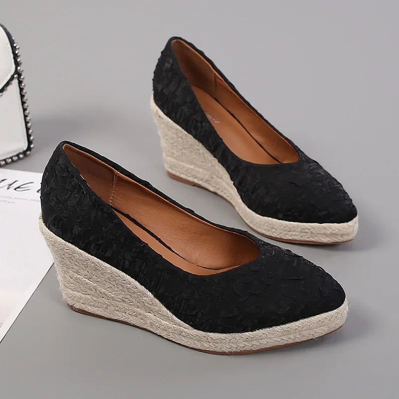 New Pointed Shallow Mouth Women Wedge Heel Thick Sole Single Shoes