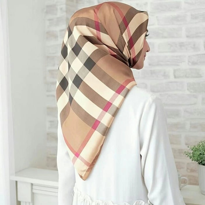 Big Square Scarf Fashion Simulation Silk Scarf